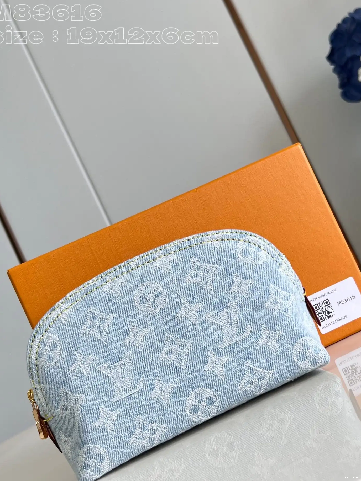 Cosmétique PM Vuitton Pochette Louis 0331